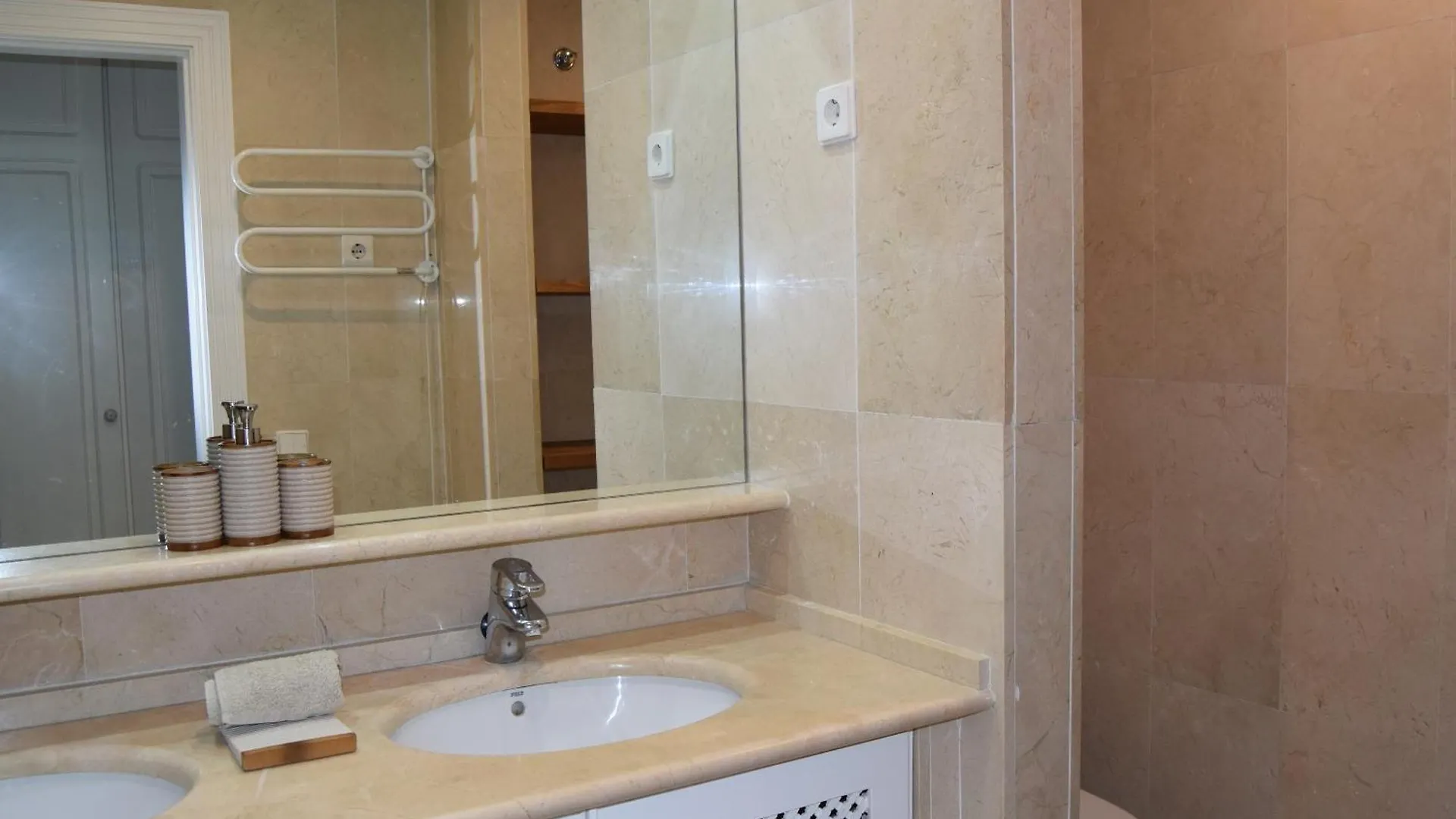 Spacious Apartment In Marbella Sea View & Shared Pool 0*,