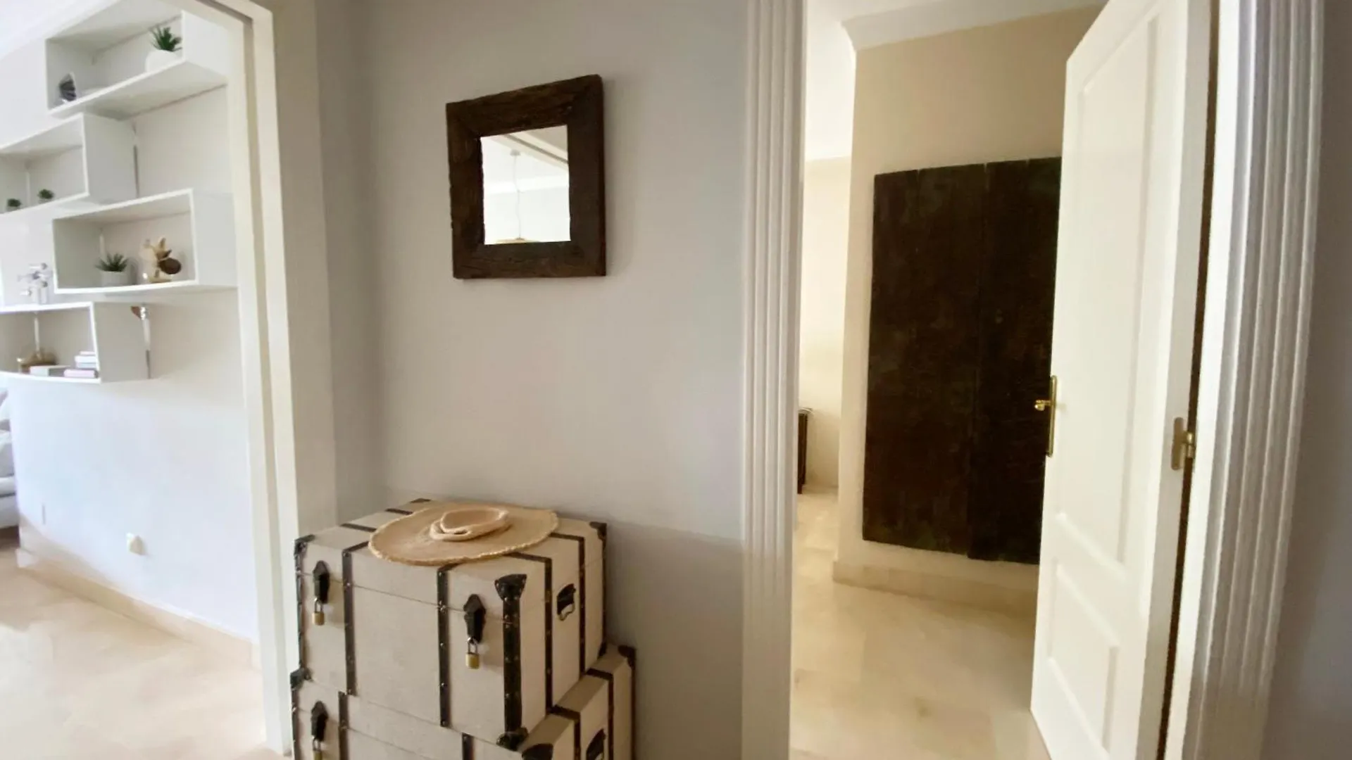 Spacious Apartment In Marbella Sea View & Shared Pool 0*,  Španělsko
