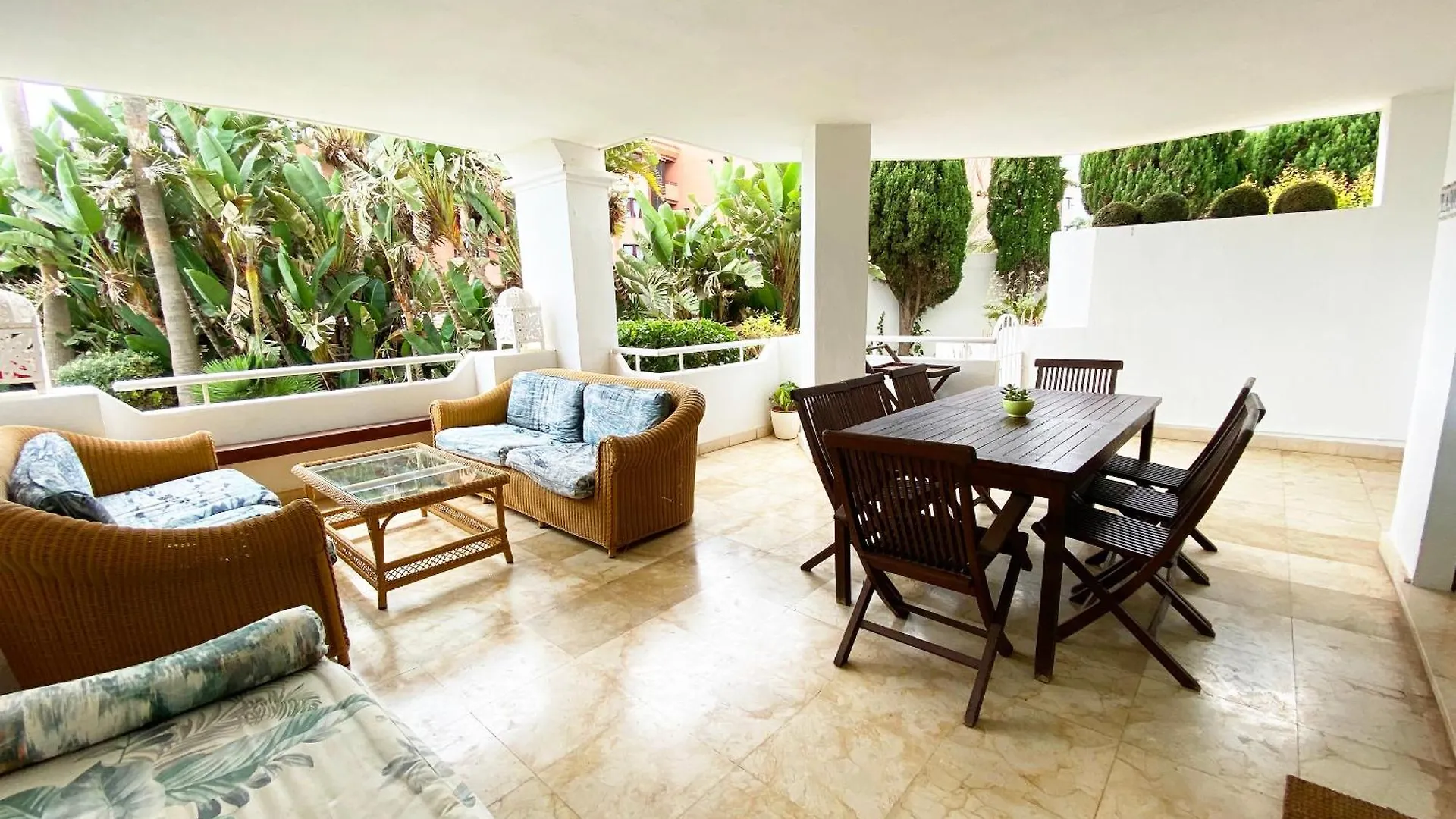 Spacious Apartment In Marbella Sea View & Shared Pool Španělsko