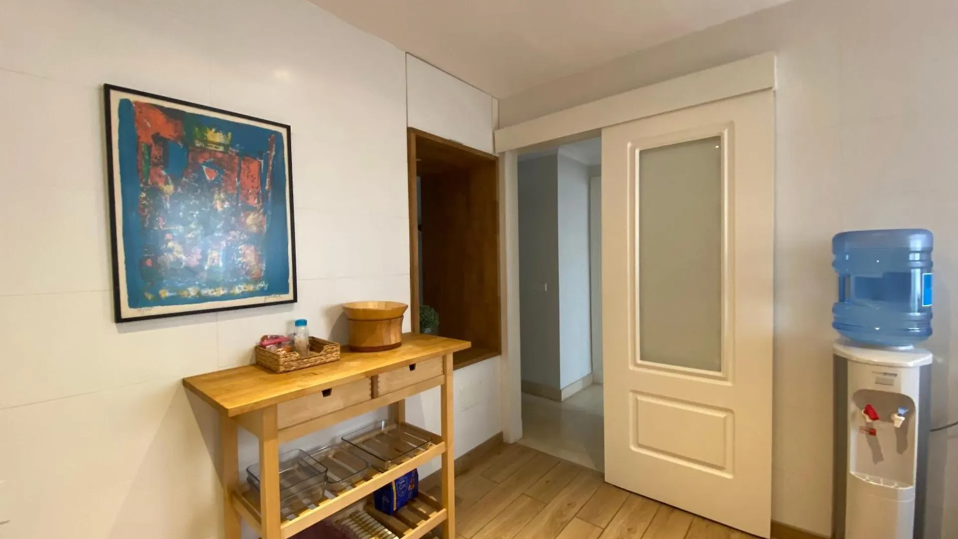 Spacious Apartment In Marbella Sea View & Shared Pool